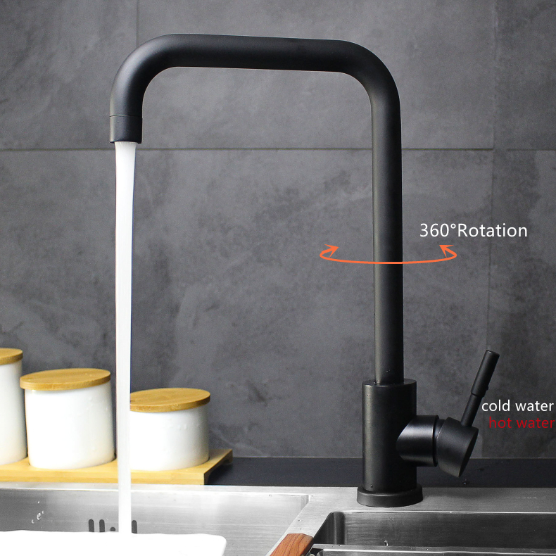 Classic Single Handle Kitchen Faucet with 360-Degree Swivel Spout