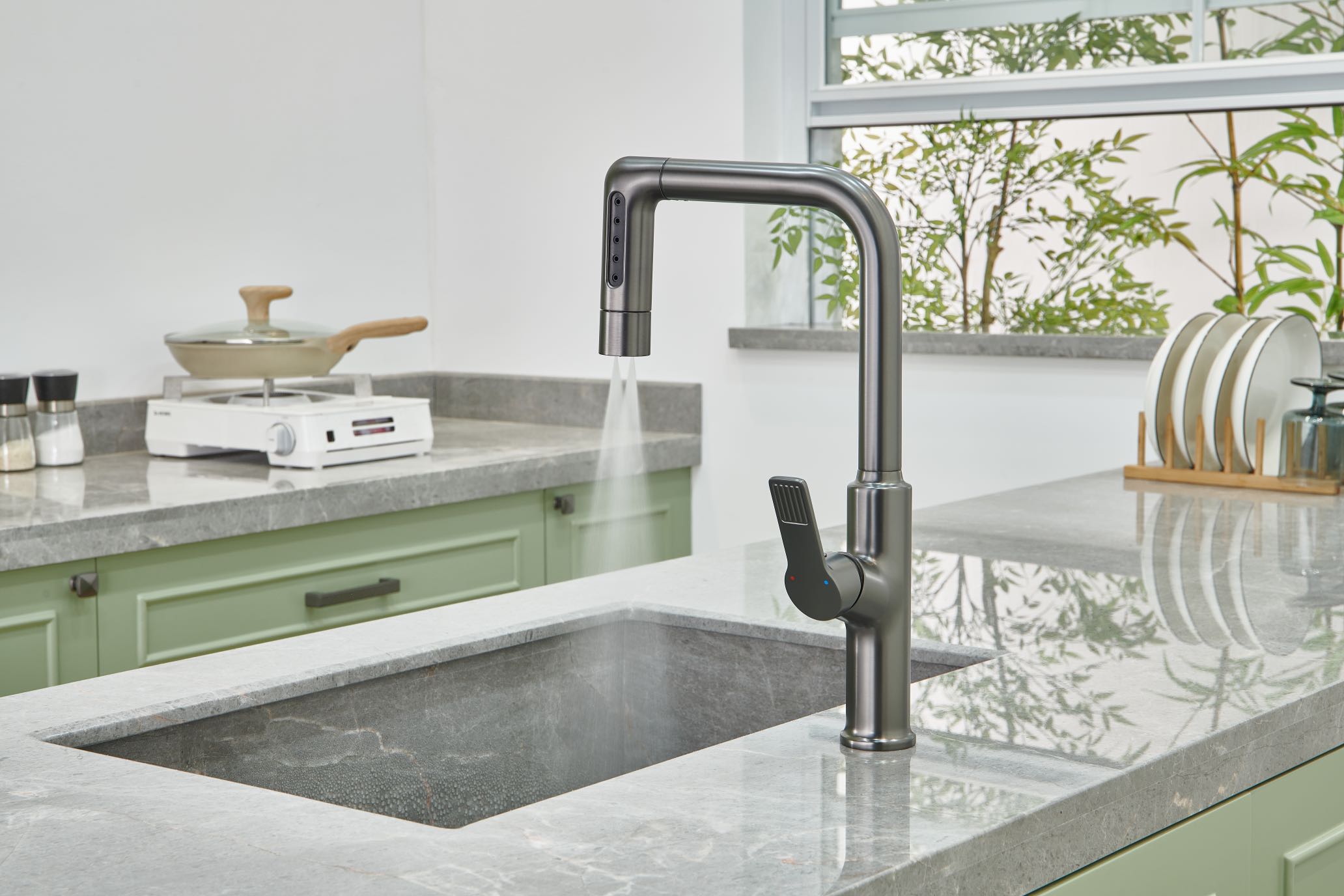 Gun Gray Modern Single Handle Kitchen Faucets