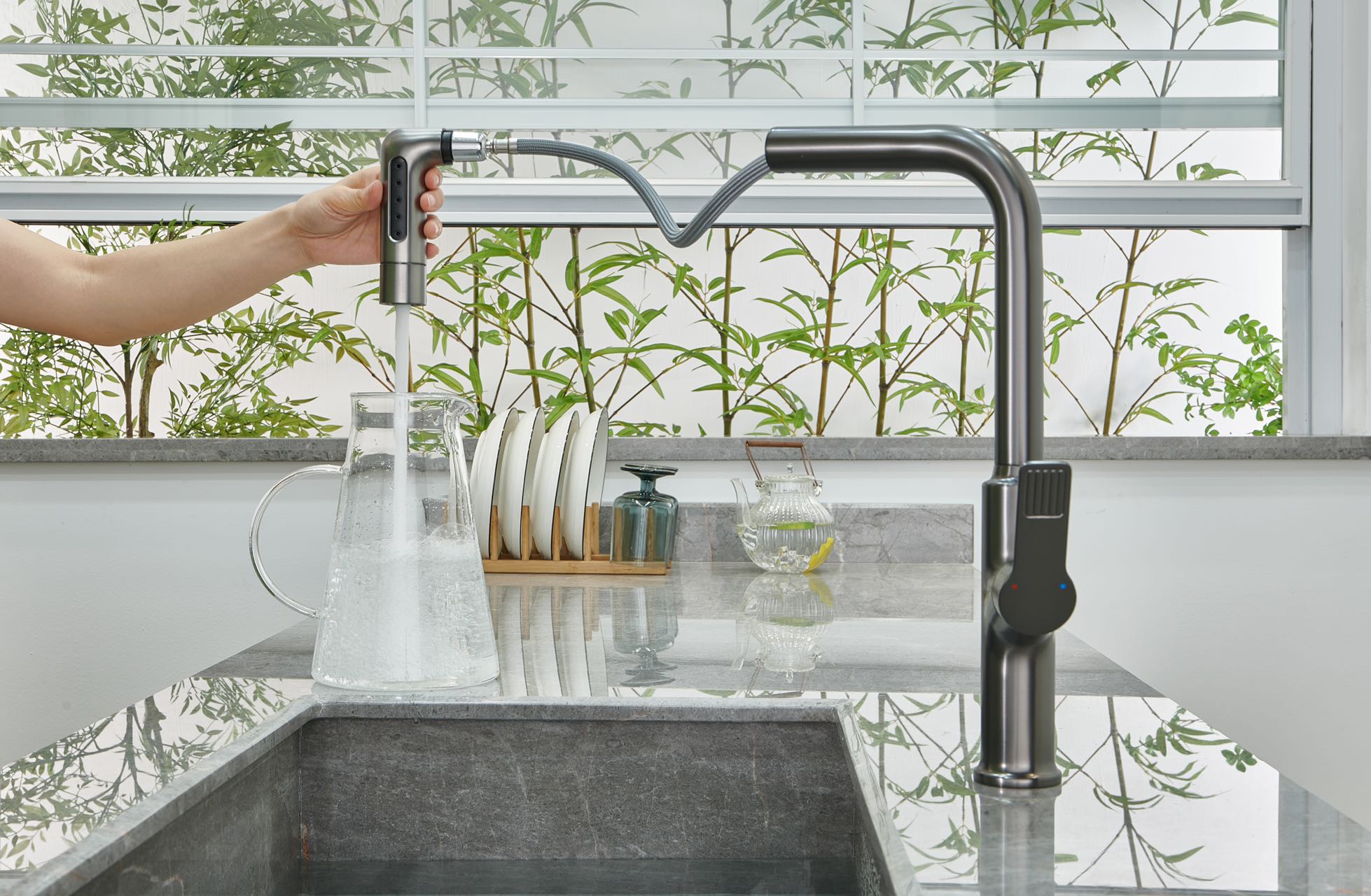 Gun Gray Modern Single Handle Kitchen Faucets